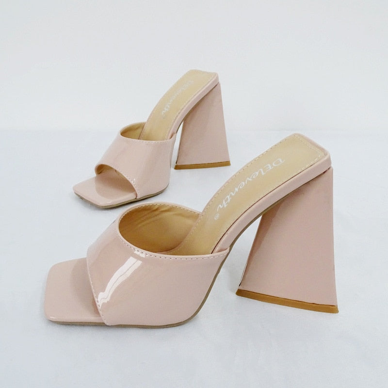 Open-Toe Jelly Sandals