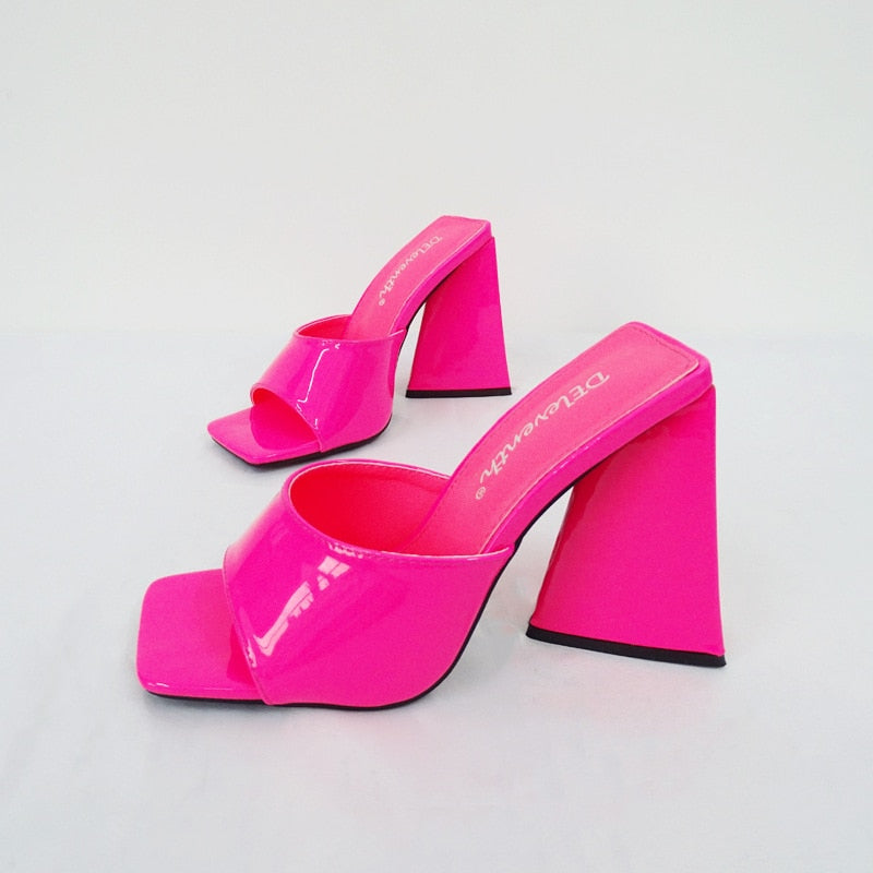 Open-Toe Jelly Sandals