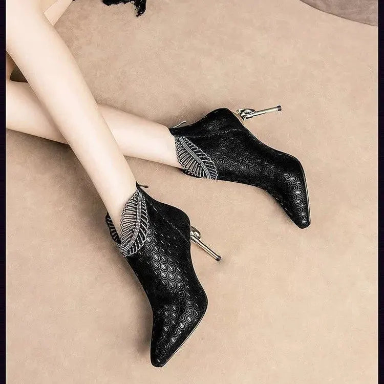 Peacock Pattern Embossed Ankle Leather Boots